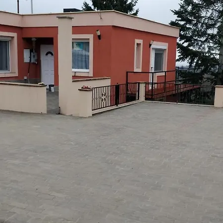 Lejlighed Misa Apartman Miskolctapolca Kozepso Szint *